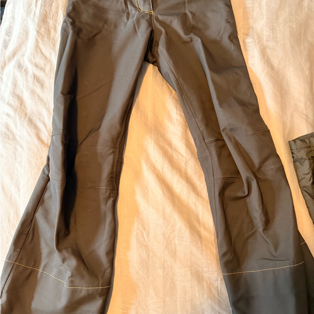 Salomon Women's Charcoal Joggers